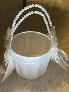 White Pearl-Handle Satin Flower Girl Basket
